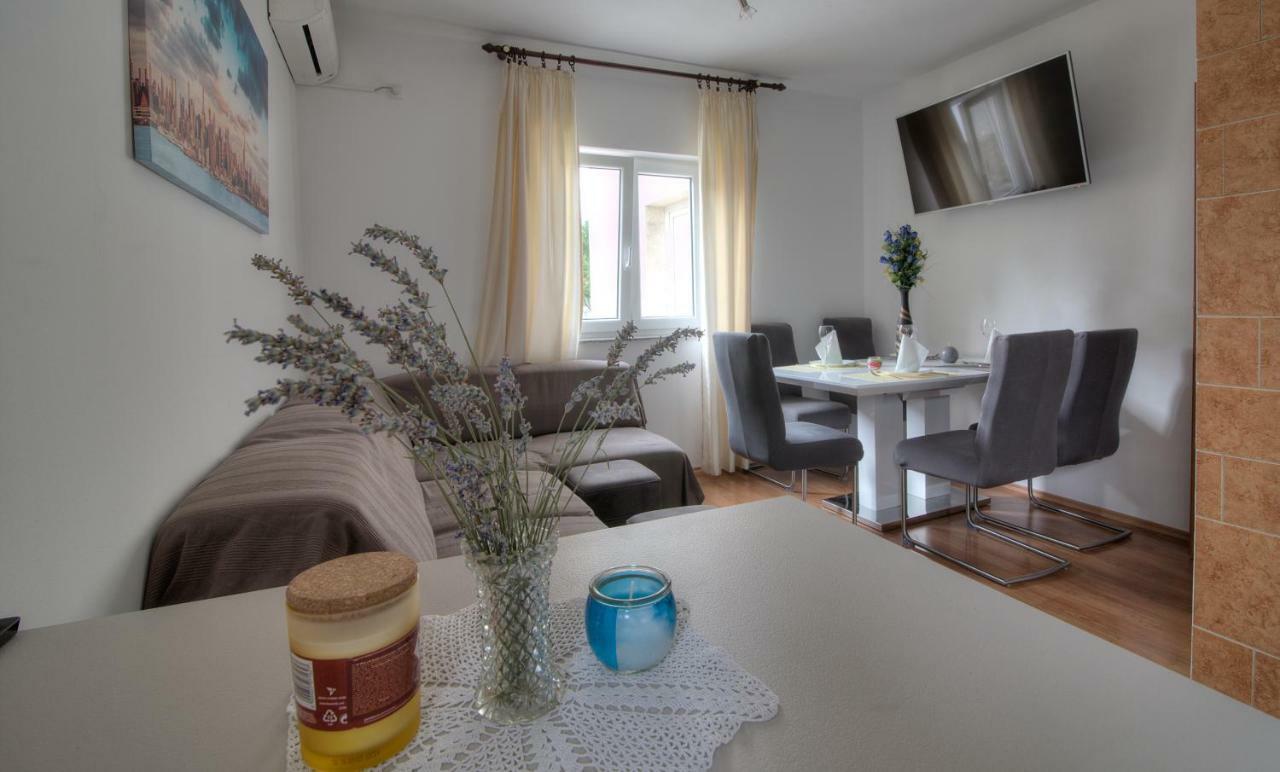 Apartment Marijanka Senj  Exteriör bild