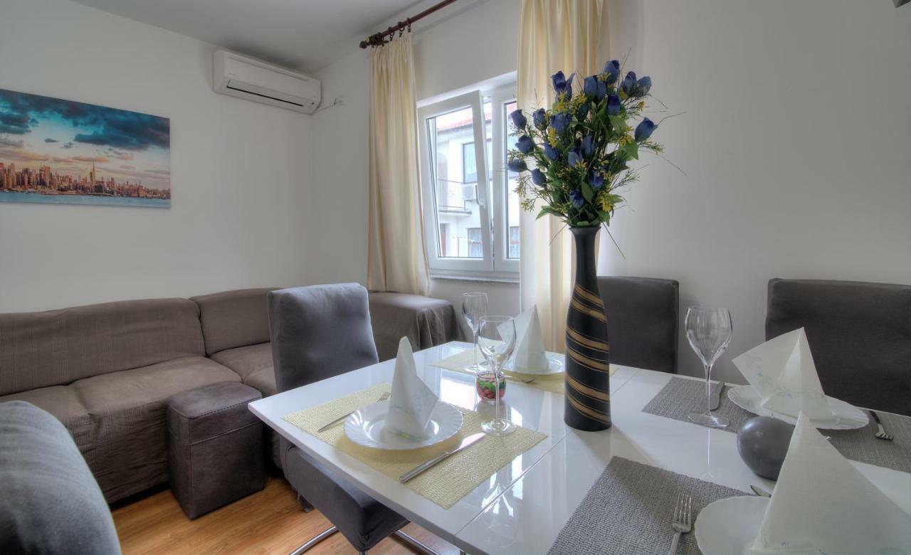 Apartment Marijanka Senj  Exteriör bild