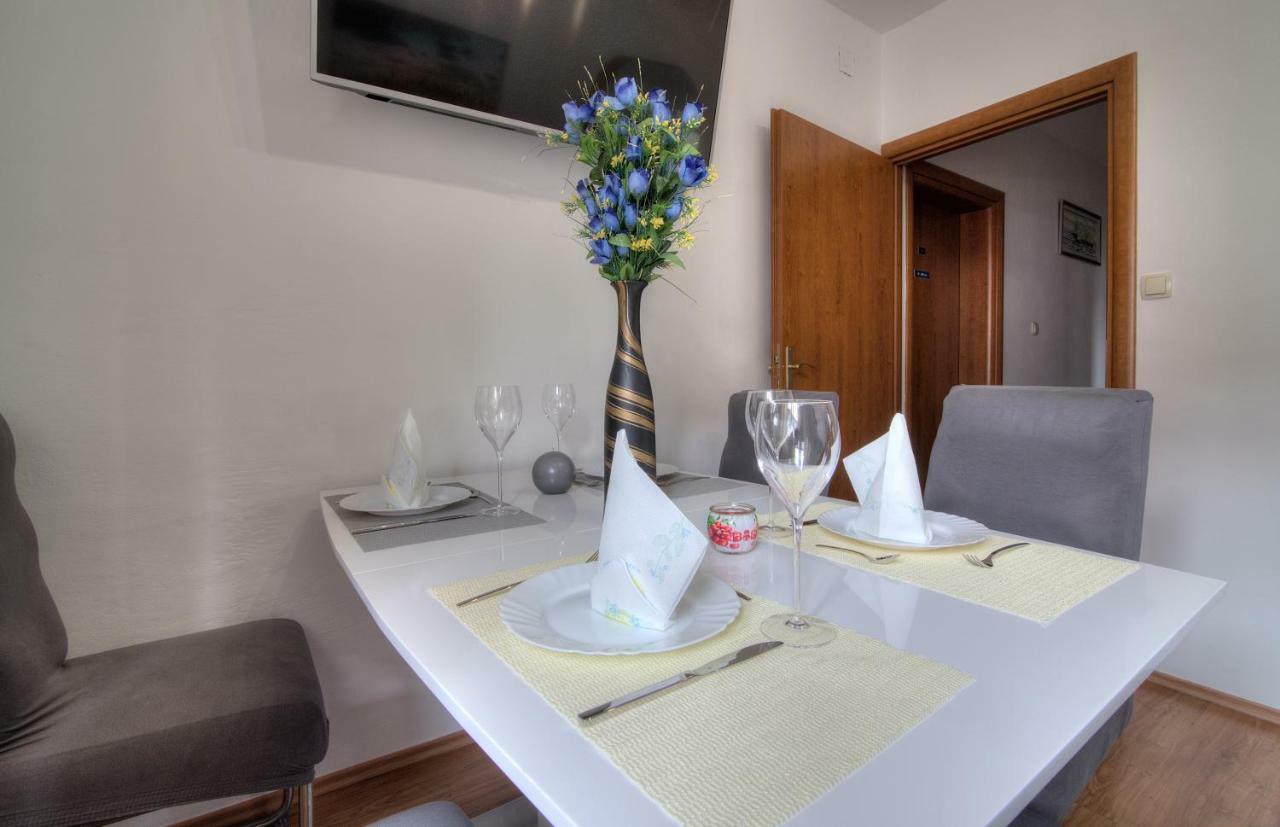 Apartment Marijanka Senj  Exteriör bild
